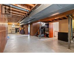 2 THE BIRCHES PLACE - 27