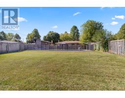 2 THE BIRCHES PLACE - 39