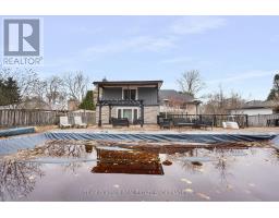 426 PINETREE DRIVE - 38