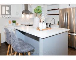 9 - 2040 SHORE ROAD - 13