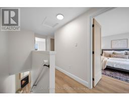 39 - 1990 WAVELL STREET - 20