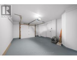 39 - 1990 WAVELL STREET - 28