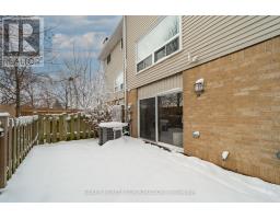 39 - 1990 WAVELL STREET - 29