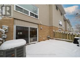 39 - 1990 WAVELL STREET - 30