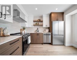 39 - 1990 WAVELL STREET - 8