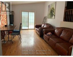 5 CAPRICE CRESCENT - 3