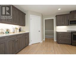 1861 LOUISE BOULEVARD - 12