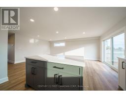 34 POSTMA CRESCENT - 14