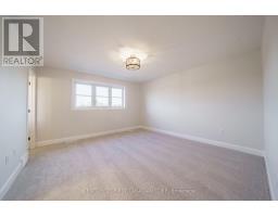 34 POSTMA CRESCENT - 18