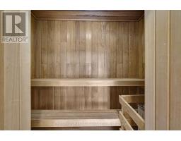 878 RIVERSIDE DRIVE - 39