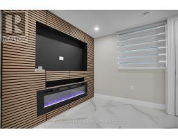 1046 JALNA BOULEVARD - 32