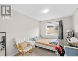 56 - 811 SARNIA ROAD - 27