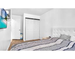87 - 1096 JALNA BOULEVARD - 4