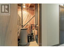 15 CALVERT PLACE - 32