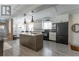 9716 LAKESHORE ROAD - 11