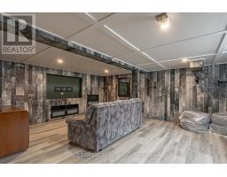 9716 LAKESHORE ROAD - 21
