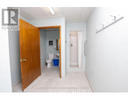 406 - 1180 COMMISSIONERS RD W ROAD - 37