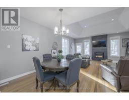 21 CAVERHILL CRESCENT - 14