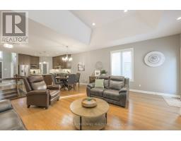 21 CAVERHILL CRESCENT - 18