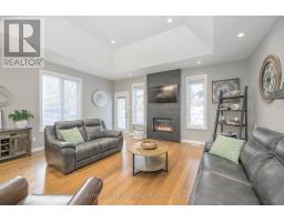 21 CAVERHILL CRESCENT - 19