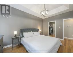 21 CAVERHILL CRESCENT - 21