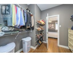 21 CAVERHILL CRESCENT - 24