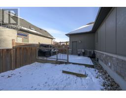 21 CAVERHILL CRESCENT - 37