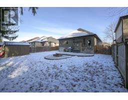 21 CAVERHILL CRESCENT - 40