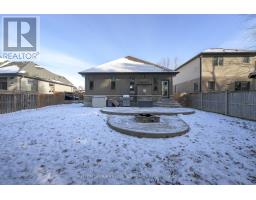 21 CAVERHILL CRESCENT - 41