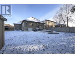 21 CAVERHILL CRESCENT - 42