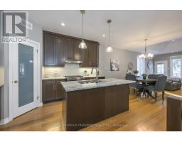 21 CAVERHILL CRESCENT - 8