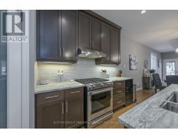 21 CAVERHILL CRESCENT - 9