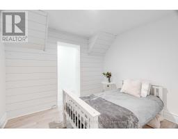 521 UPPER QUEEN STREET - 23