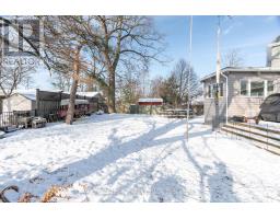 521 UPPER QUEEN STREET - 43