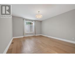 302 - 5 WOOD HAVEN DRIVE - 16