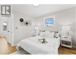 1840 ROYAL CRESCENT W - 17