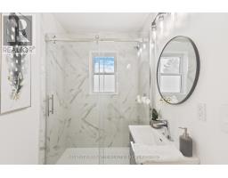 1840 ROYAL CRESCENT W - 23