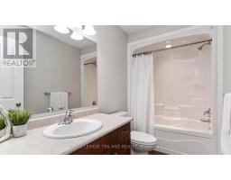 36 HUMMINGBIRD LANE - 19