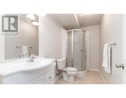 36 HUMMINGBIRD LANE - 32