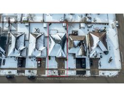 36 HUMMINGBIRD LANE - 45