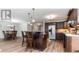 36 HUMMINGBIRD LANE - 6