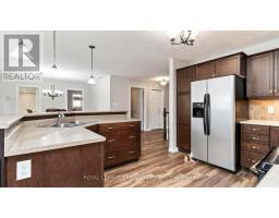 36 HUMMINGBIRD LANE - 7