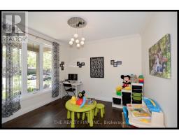 285 ELIZABETH STREET - 16