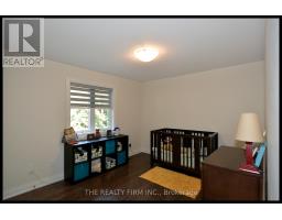 285 ELIZABETH STREET - 27