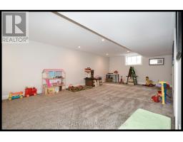 285 ELIZABETH STREET - 32