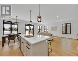 179 FOXBOROUGH PLACE - 16