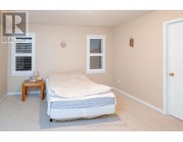 1841 FOXWOOD AVENUE - 21