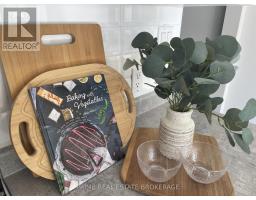 44 - 355 SANDRINGHAM CRESCENT - 5