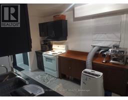 74 - 70 FIDDLERS GREEN ROAD - 5