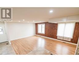 43 RENNY CRESCENT - 3